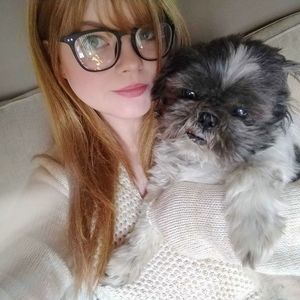 Meet your Posher, Casey